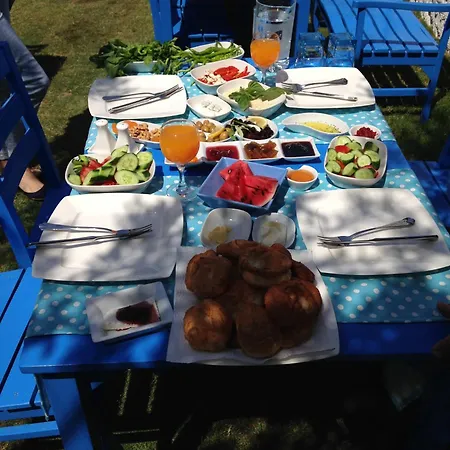 çakir Bey Oda ve Kahvaltı 3*