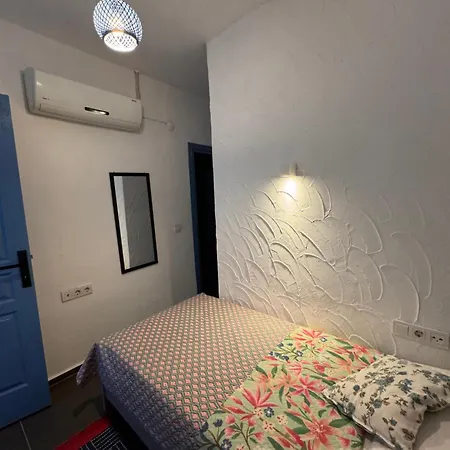 卡基尔先生住宿加早餐旅馆 住宿加早餐酒店 阿拉恰特