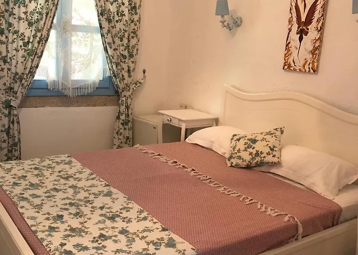 Cakir Bey Bed & Breakfast Alaçatı