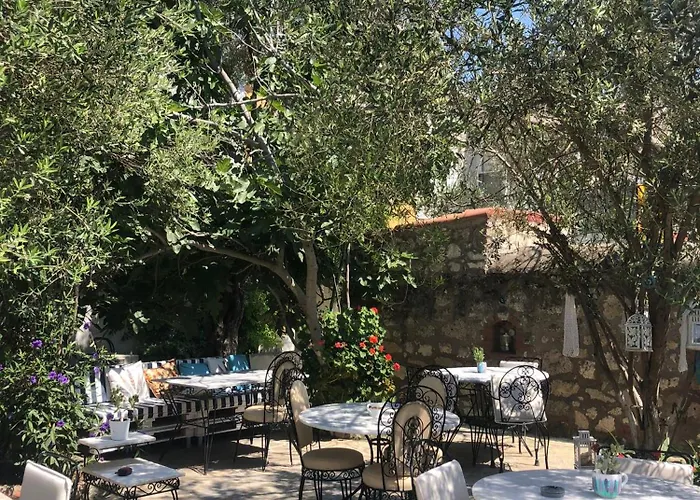 Cakir Bey Bed & Breakfast Alaçatı